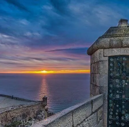 Apartment Charming In Near The Sea & Center Alicante