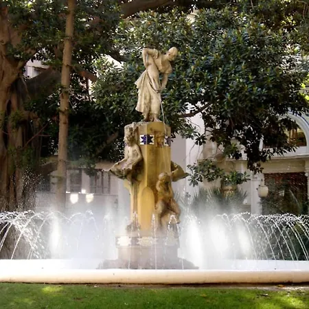 Charming In Near The Sea & Center *