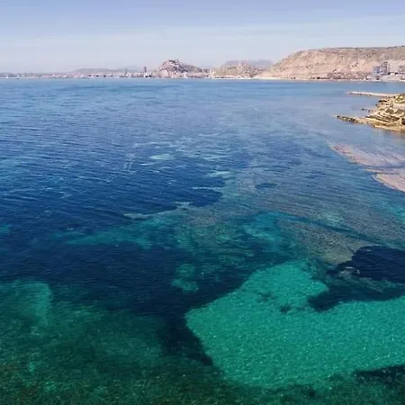 Charming In Near The Sea & Center *